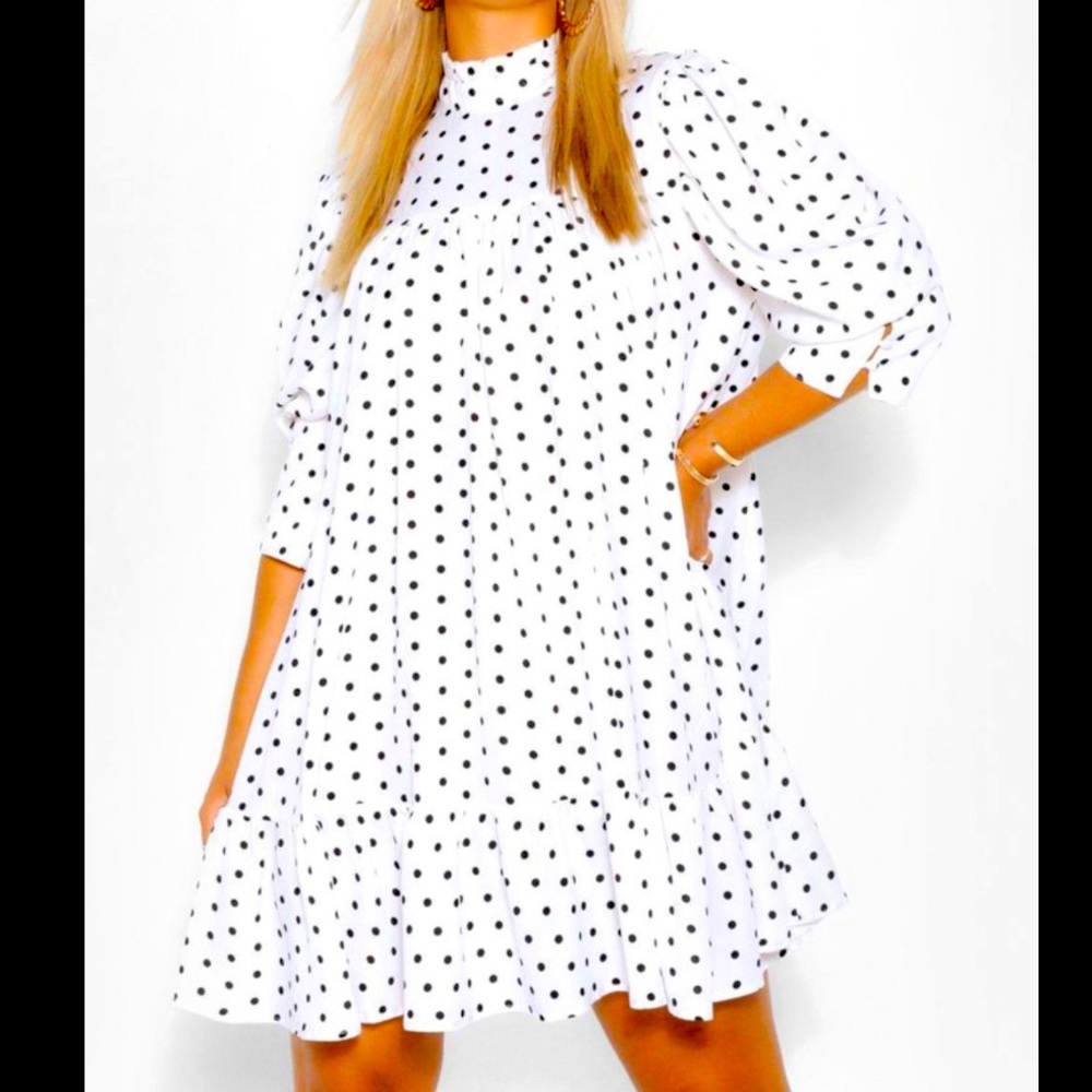 Polka dot puff sleeved baby doll smock dress